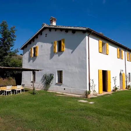 Apartment San Ruffillo Sleeps 6 Pool Wifi